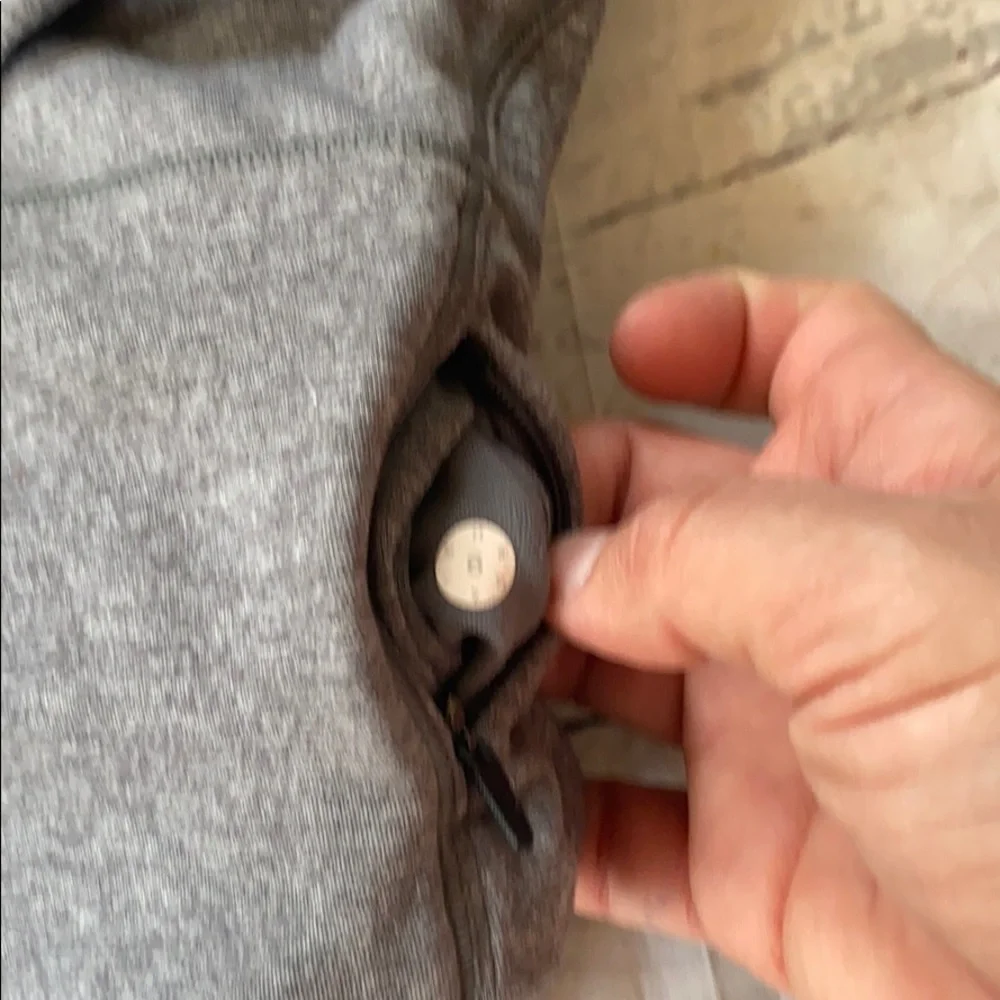 Lululemon Hill And Valley Mock Neck‎